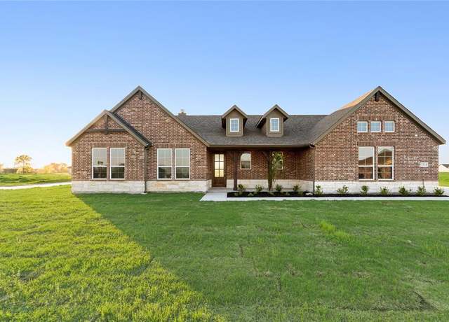 Property at 3114 White Oak Rd, Oak Ridge, TX 75161, 4 beds, 2 baths