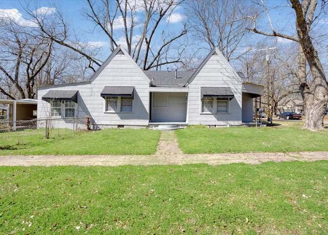 Property at 2246 Simpson St, Paris, TX 75460, 3 beds, 1 bath