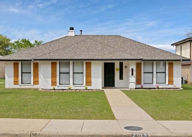 Property at 2015 Garden Crest Ln, Dallas, TX 75232, 3 beds, 2 baths