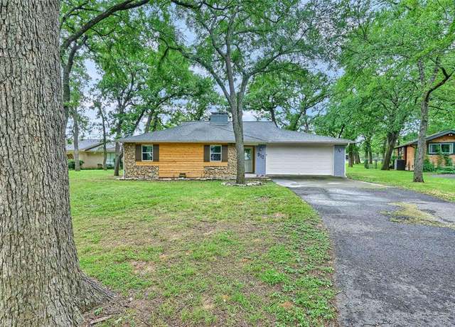 Property at 912 Kiowa Dr W, Lake Kiowa, TX 76240, 3 beds, 2 baths