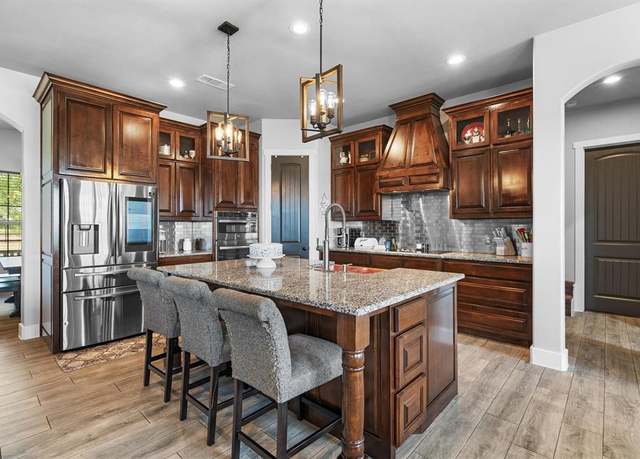 Property at 12555 Flow Rd, Krum, TX 76249, 4 beds, 4 baths