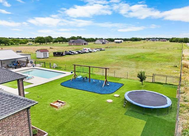 Property at 12555 Flow Rd, Krum, TX 76249, 4 beds, 4 baths