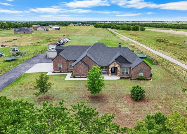 Property at 12555 Flow Rd, Krum, TX 76249, 4 beds, 4 baths