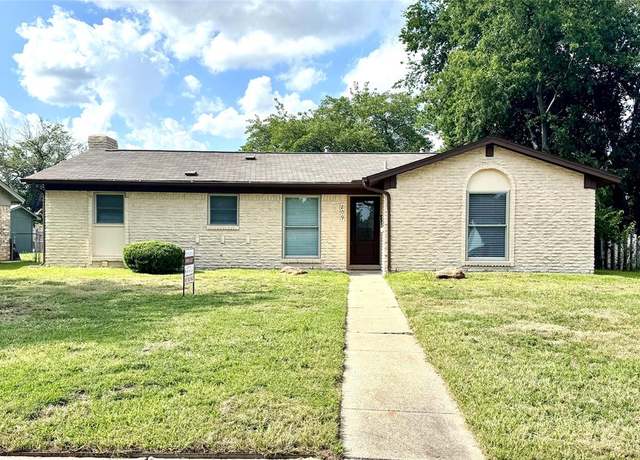 Property at 809 Milky Way, Garland, TX 75040, 3 beds, 2.5 baths