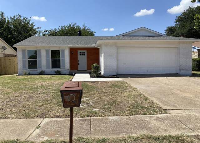 Property at 4108 Bristlecone Ln, Fort Worth, TX 76137, 3 beds, 2 baths