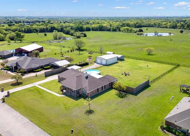Property at 958 Harmony Cir, Nevada, TX 75173, 4 beds, 2 baths