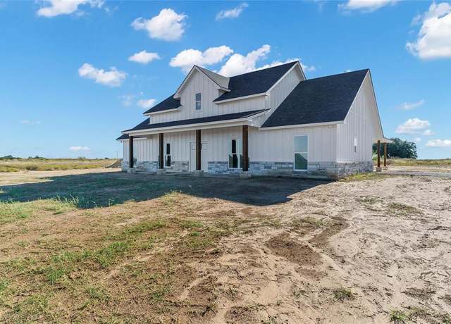 Property at 315 State Ave, Stephenville, TX 76401, 3 beds, 2 baths