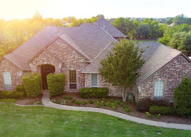 Property at 10447 W Dublin Dr, Forney, TX 75126, 4 beds, 3 baths