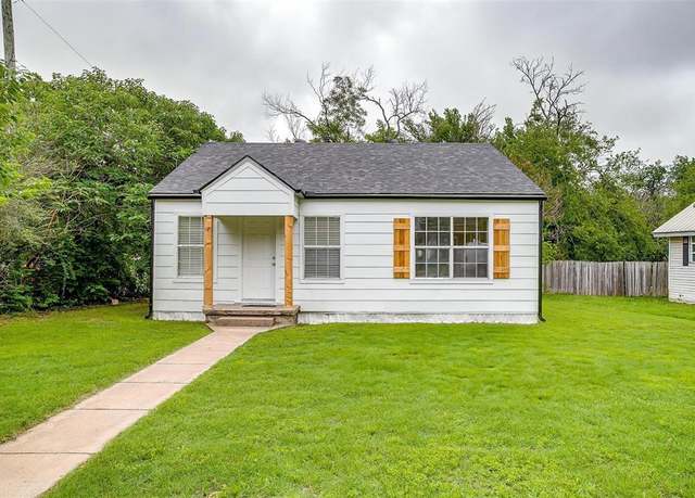 Property at 601 S Rusk St, Weatherford, TX 76086, 2 beds, 1 bath