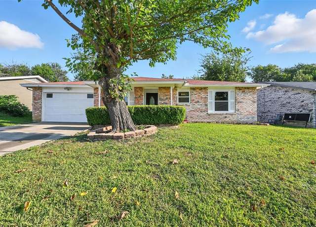 Property at 1603 Winderemere Dr, Arlington, TX 76014, 3 beds, 2 baths