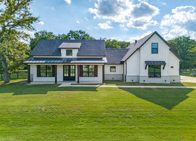 Property at 109 Magnolia Pl, Brock, TX 76087, 4 beds, 3.5 baths