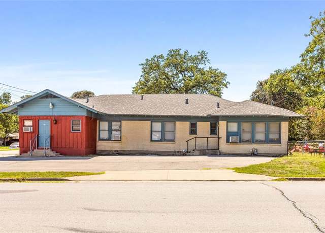 Property at 1919 & 1923 Higgins Ln, Haltom City, TX 76111