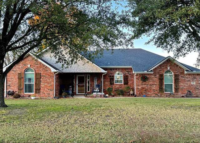 Property at 106 Kristy Ct, Pottsboro, TX 75076, 3 beds, 2 baths