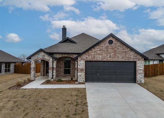 Property at 315 Pennington Rd, Josephine, TX 75173, 3 beds, 2 baths