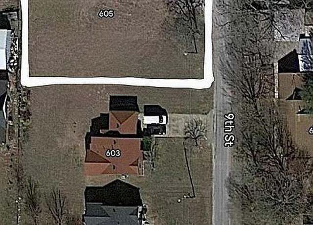 Property at 605 N 9th St, Gunter, TX 75058