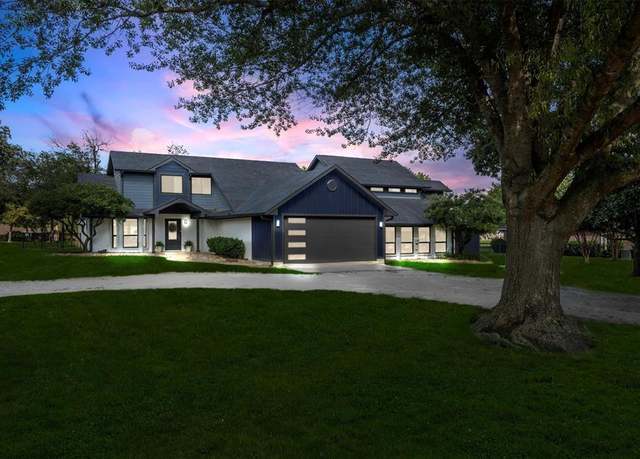 Property at 117 Modoc Trl, Lake Kiowa, TX 76240, 4 beds, 4 baths
