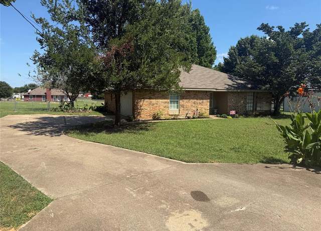 Property at 2944 Whispering Creek Ln, Burleson, TX 76028, 3 beds, 2 baths