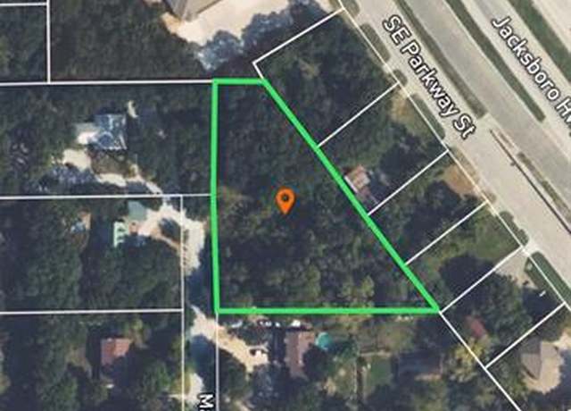 Property at 717 Mary Lou St, Azle, TX 76020