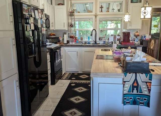 Property at 3876 NW State Highway 11 Hwy NW, Bonham, TX 75418, 3 beds, 2 baths