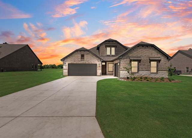 Property at 430 Brown Rd, Leonard, TX 75452, 4 beds, 3.5 baths