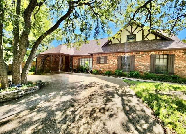 Property at 2302 Wakeforest Ct, Arlington, TX 76012, 4 beds, 3.5 baths