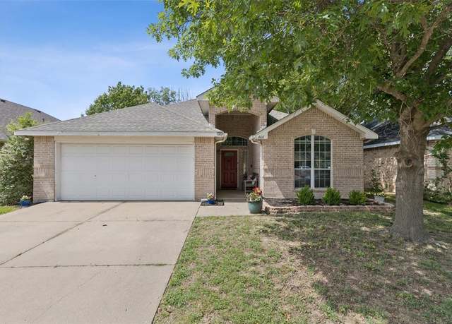 Property at 4411 New Meadow Dr, Mansfield, TX 76063, 4 beds, 2 baths