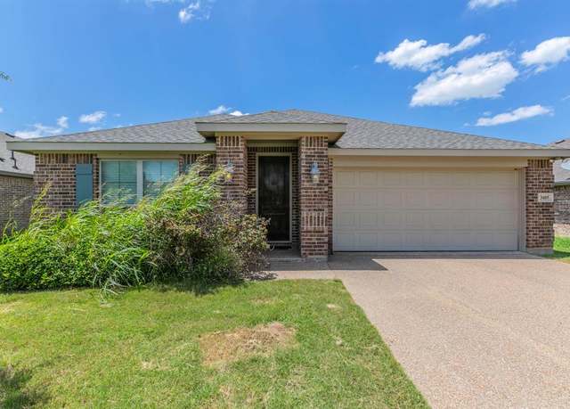 Property at 3105 Paint Horse Dr, Waco, TX 76706, 4 beds, 2 baths