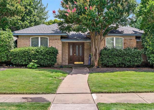 Property at 2404 Loch Haven Dr, Plano, TX 75023, 3 beds, 2.5 baths