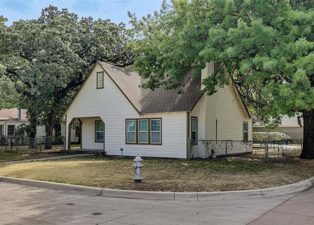 Property at 1129 Cleckler Ave, Fort Worth, TX 76111, 2 beds, 1 bath