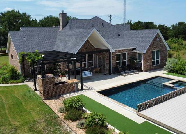 Property at 1661 Road Runner Rd, Anna, TX 75409, 5 beds, 3.5 baths