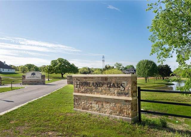Property at 2004 Beauty Berry Ct, Cleburne, TX 76031