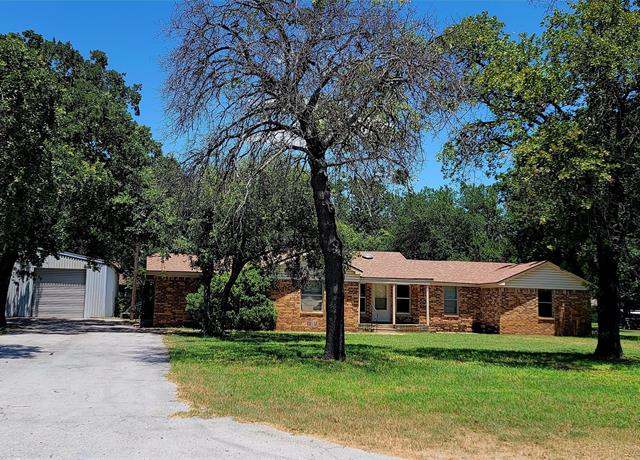 Property at 151 Private Road 1307, Bridgeport, TX 76426, 3 beds, 2 baths