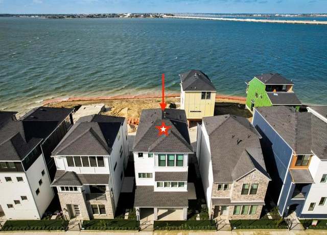 Property at 518 Winners Cir, Rowlett, TX 75088, 3 beds, 3.5 baths