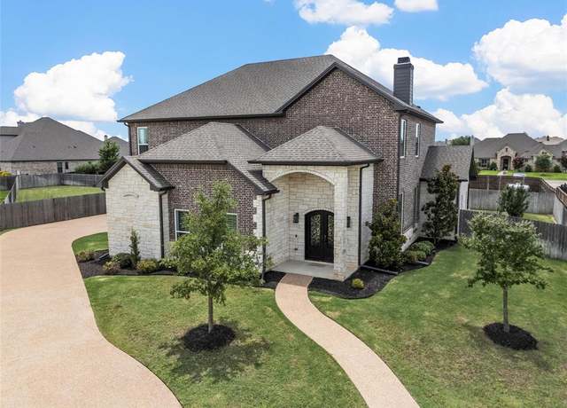 Property at 518 Stone Canyon Dr, Waco, TX 76657, 4 beds, 3.5 baths