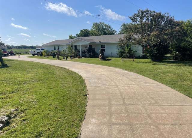 Property at 2393 County Road 4108, Greenville, TX 75401, 3 beds, 2 baths