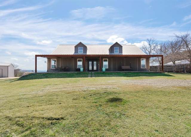 Property at 3505 Overview Dr, Crowley, TX 76036, 4 beds, 3 baths