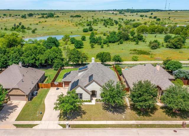 Property at 12117 Yarmouth Ln, Fort Worth, TX 76108, 4 beds, 3 baths