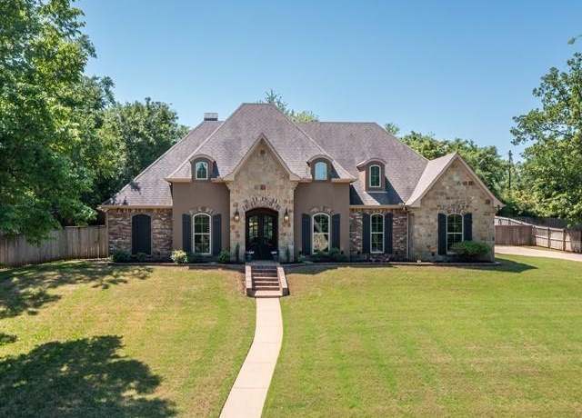 Property at 441 Oak Grove Way, Bullard, TX 75757, 4 beds, 3 baths
