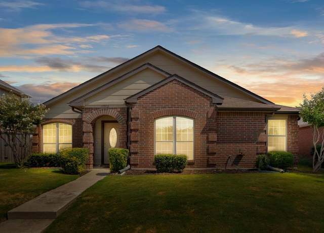 Property at 10908 Quest Dr, Frisco, TX 75035, 3 beds, 2 baths