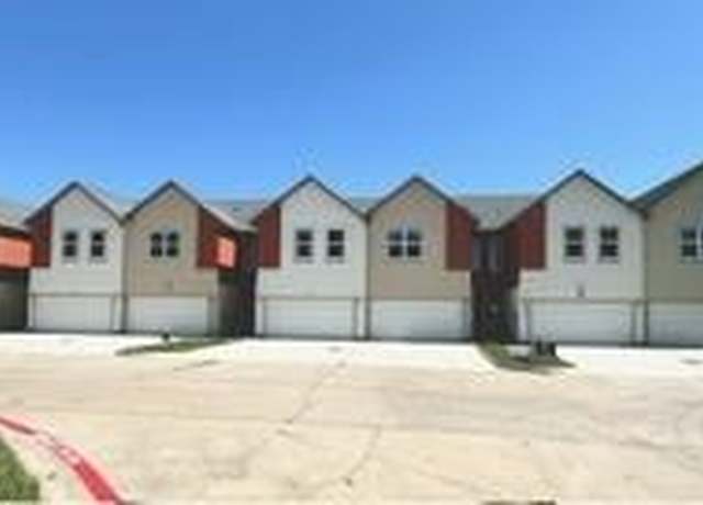 Property at 210 Heritage Ct, Seagoville, TX 75159, 4 beds, 3.5 baths