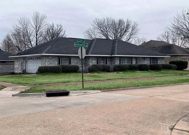 Property at 4901 General Sterling Price Pl, Bossier City, LA 71112, 4 beds, 2 baths