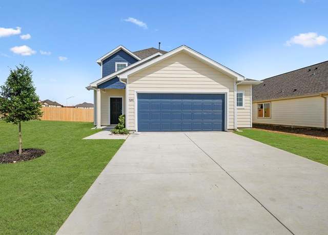 Property at 9201 Skyrocket Dr, Fort Worth, TX 76036, 4 beds, 2.5 baths