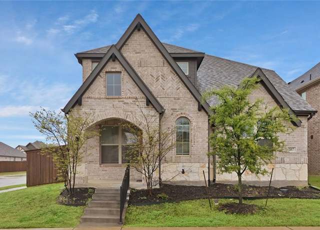 Property at 2017 Meliana Dr, Little Elm, TX 75068, 3 beds, 2.5 baths