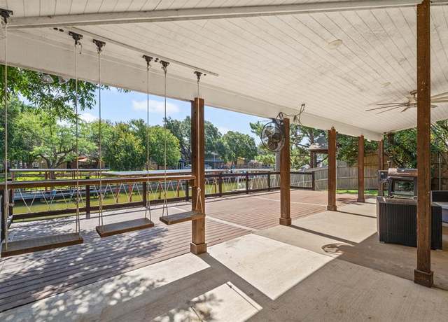 Property at 4021 Sioux Ct, Granbury, TX 76048, 3 beds, 3 baths