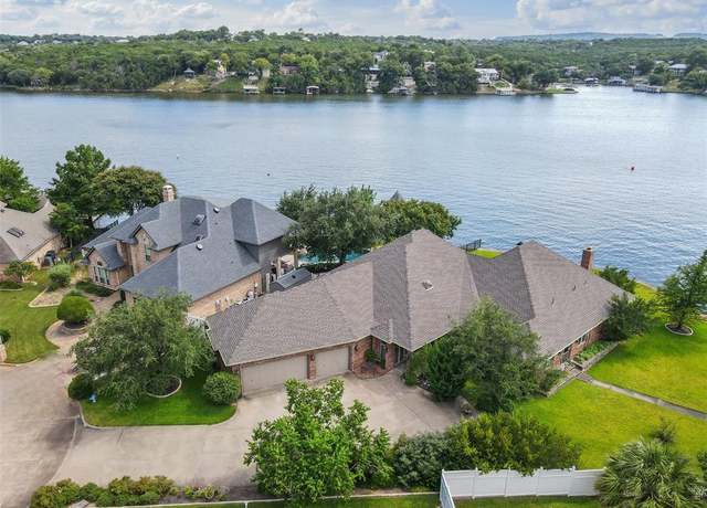 Property at 2306 Teal Pl W, Granbury, TX 76048, 4 beds, 5 baths