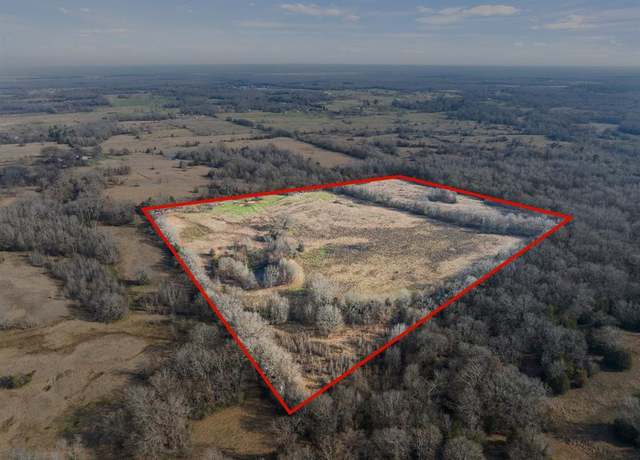 Property at 10 County Road 3357, Omaha, TX 75571, 3 beds, 2 baths