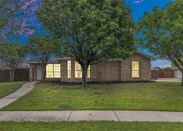 Property at 1004 Cowboy Ct, Murphy, TX 75094, 3 beds, 2 baths