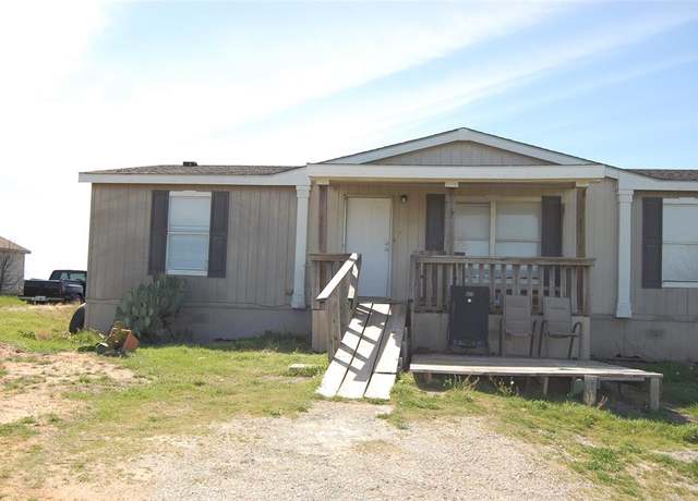 Property at 3800 Meadow Vista Cir, Celina, TX 75009, 5 beds, 2 baths