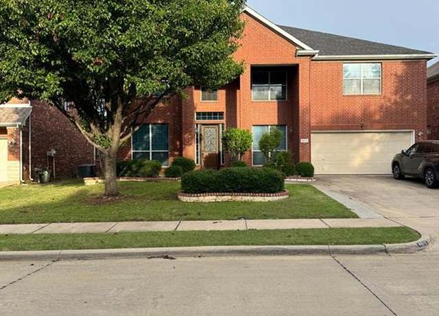 Property at 4919 Marsh Harrier Ave, Grand Prairie, TX 75052, 6 beds, 3.5 baths