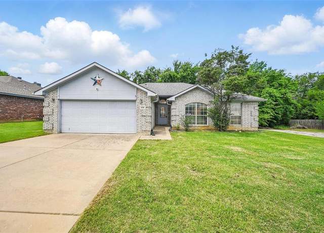 Property at 4710 Cadillac Blvd, Arlington, TX 76016, 3 beds, 2 baths